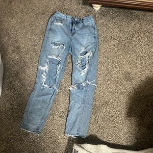 women’s american eagle mom jeans